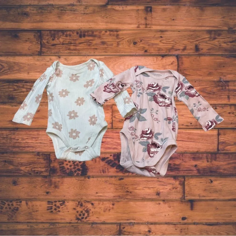 5 for $25🔥Set of 2‎ Long Sleeve Bodysuits Baby Girl Size 0-3 Months